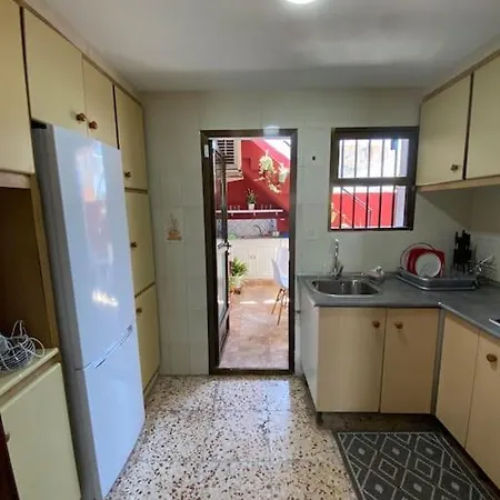 La Casa Amarilla De Luis Y Eileen Holiday home Villajoyosa
