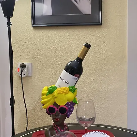 La Casa Amarilla De Luis Y Eileen